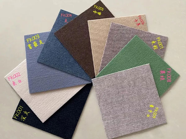 Flat&nbsp;Striped&nbsp;Carpet